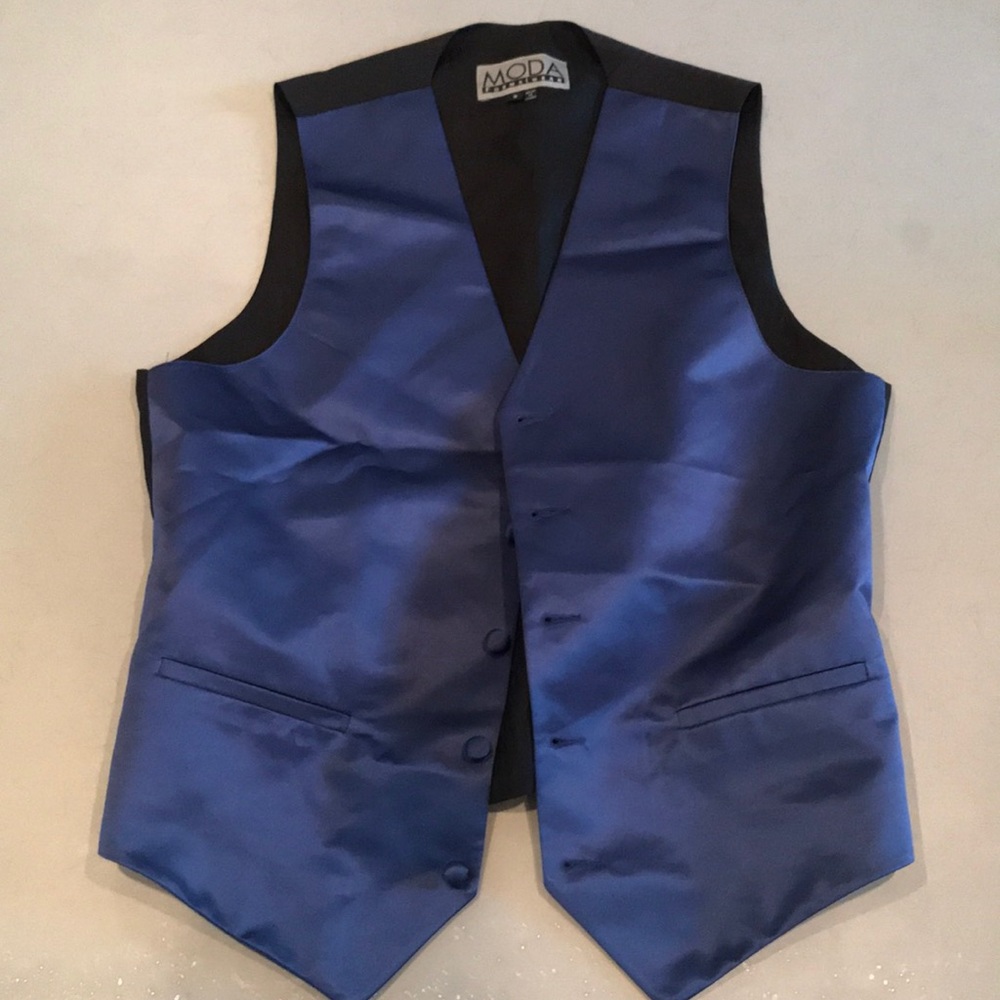 Special custom Moda formalwear vest!